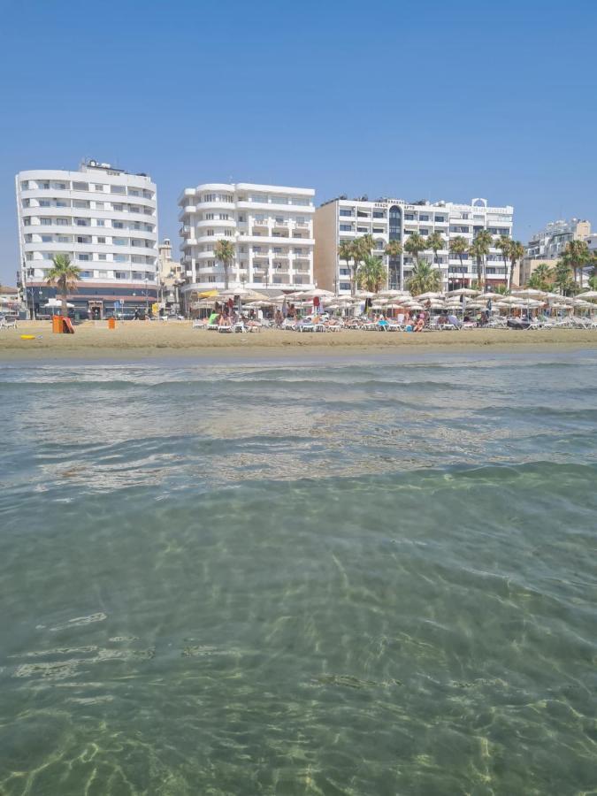 Alex Beach Apartment 33 Larnaca Luaran gambar