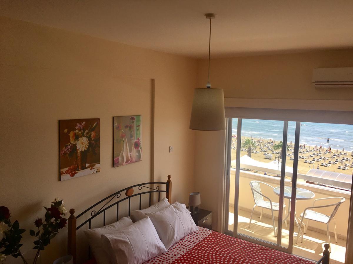 Alex Beach Apartment 33 Larnaca Luaran gambar